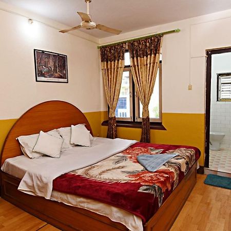 Kathmandu Garden House Hotel ภายนอก รูปภาพ