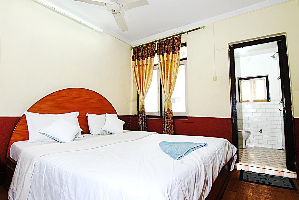 Kathmandu Garden House Hotel ภายนอก รูปภาพ