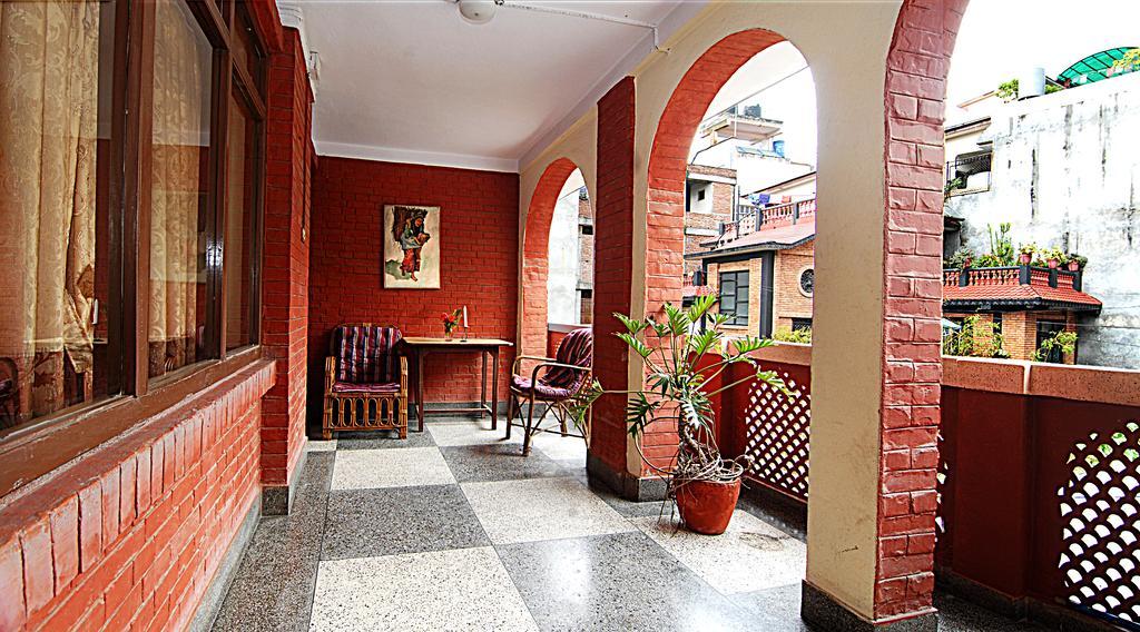 Kathmandu Garden House Hotel ภายนอก รูปภาพ