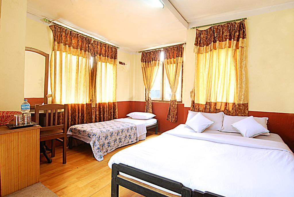 Kathmandu Garden House Hotel ภายนอก รูปภาพ