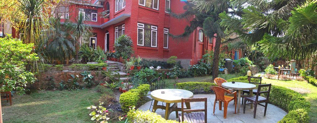 Kathmandu Garden House Hotel ภายนอก รูปภาพ