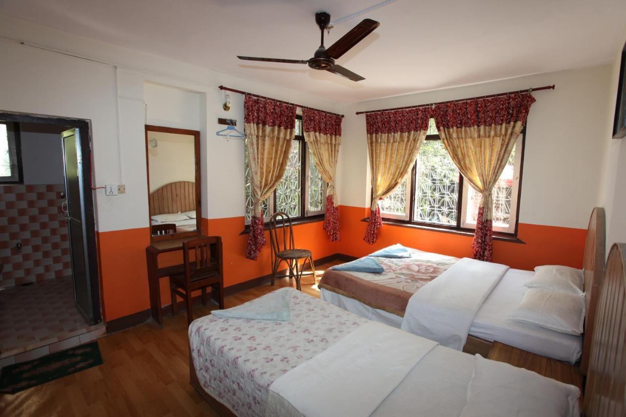 Kathmandu Garden House Hotel ภายนอก รูปภาพ