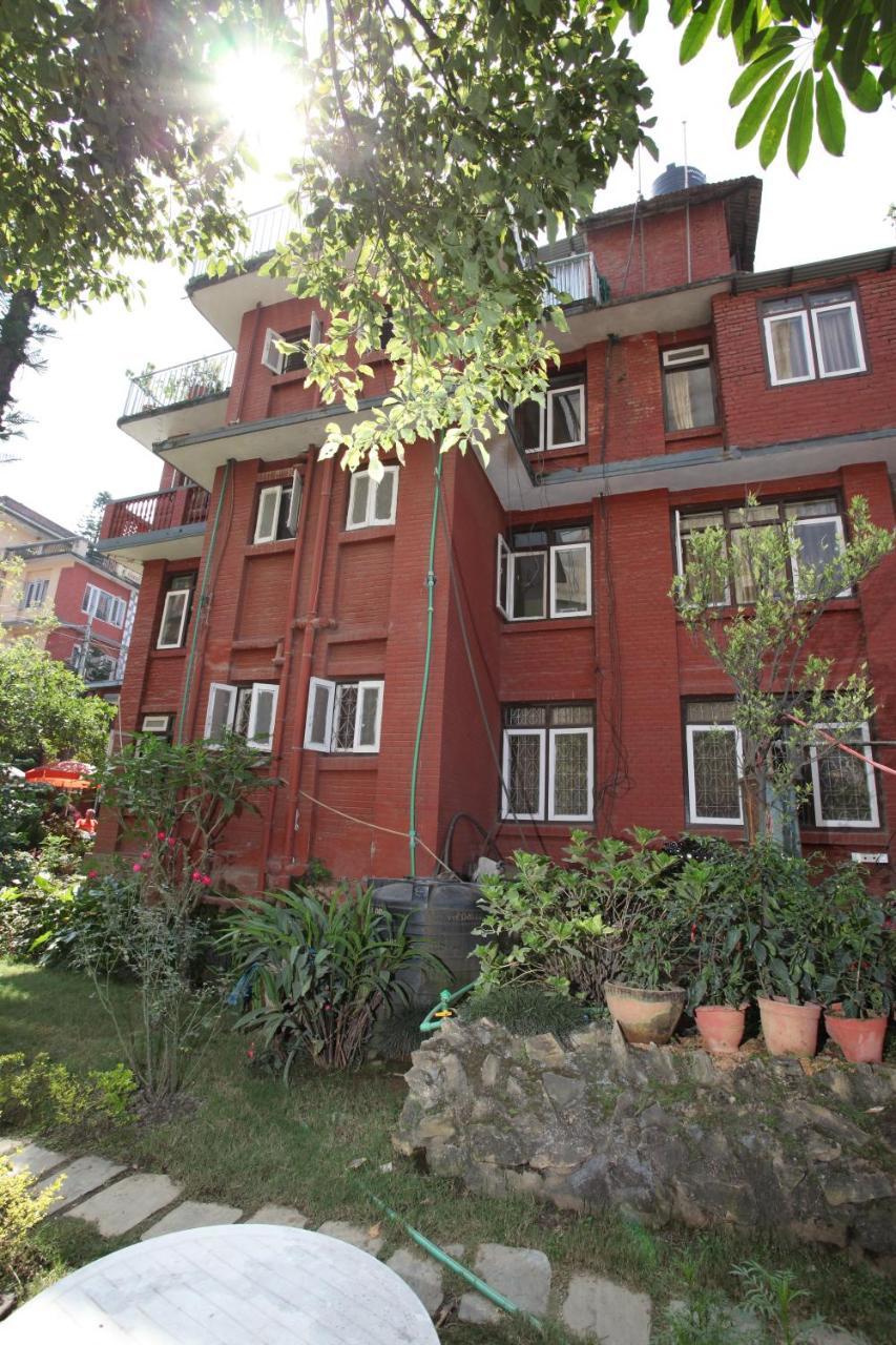 Kathmandu Garden House Hotel ภายนอก รูปภาพ