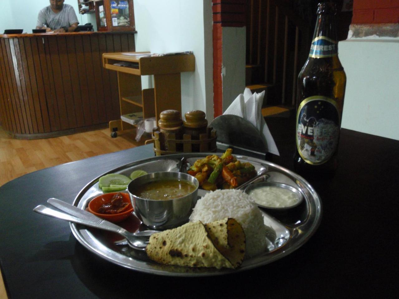 Kathmandu Garden House Hotel ภายนอก รูปภาพ