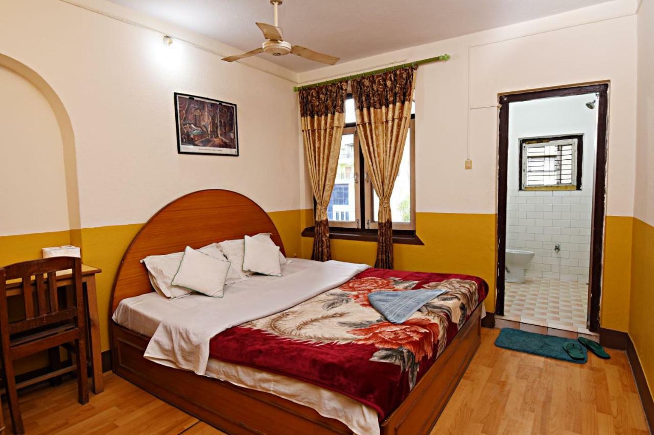 Kathmandu Garden House Hotel ภายนอก รูปภาพ