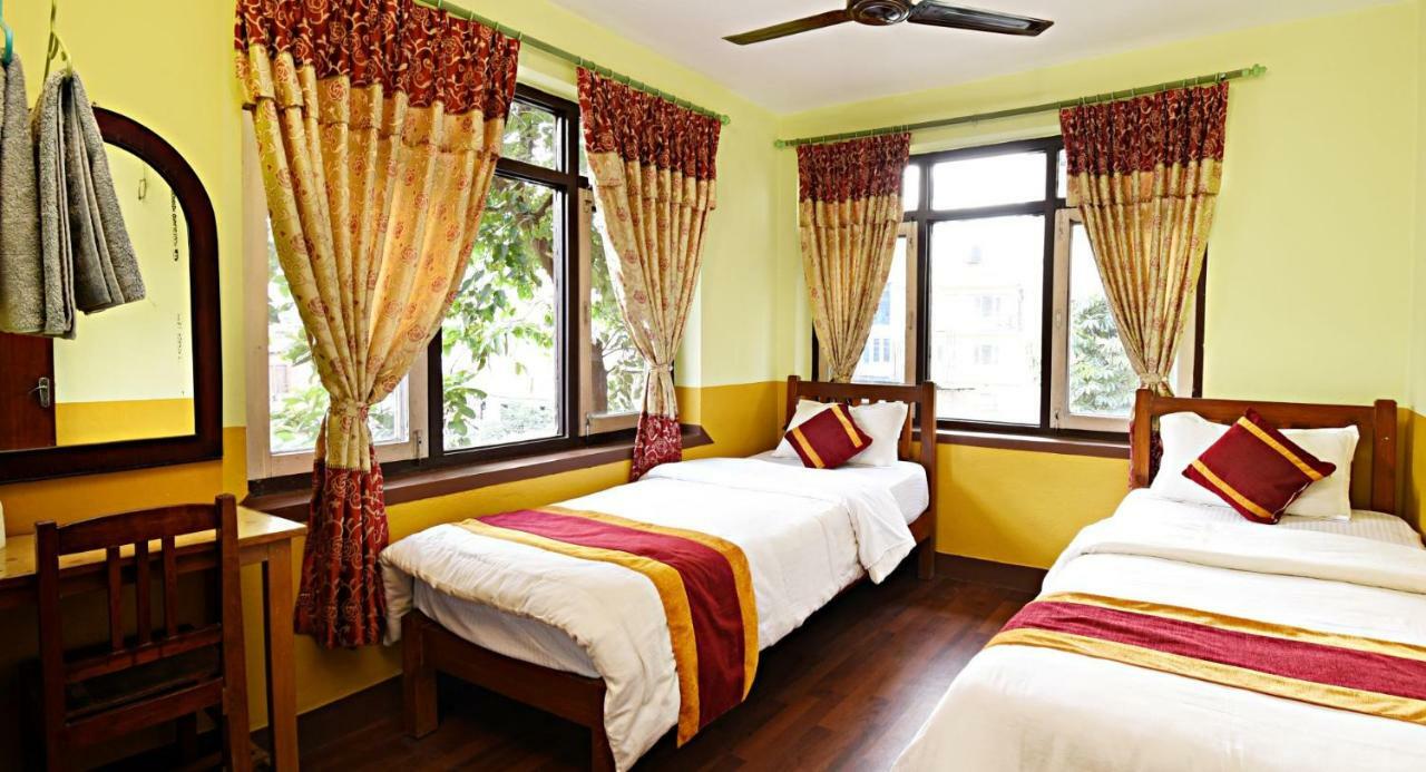 Kathmandu Garden House Hotel ภายนอก รูปภาพ