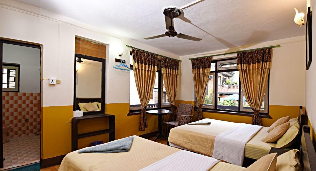 Kathmandu Garden House Hotel ภายนอก รูปภาพ